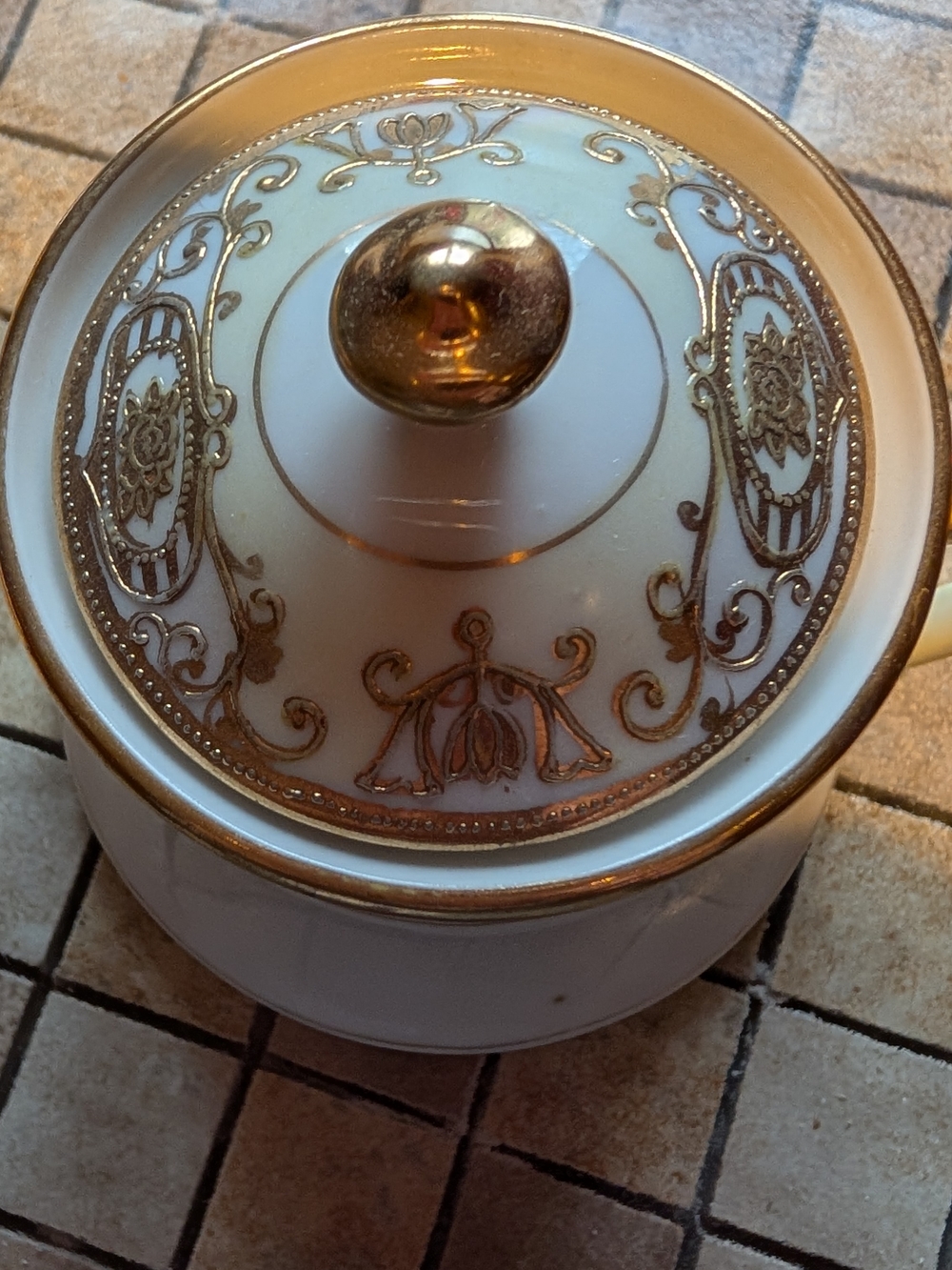 Vintage Nippon White and Gold demitasse set - Picture 9 of 9